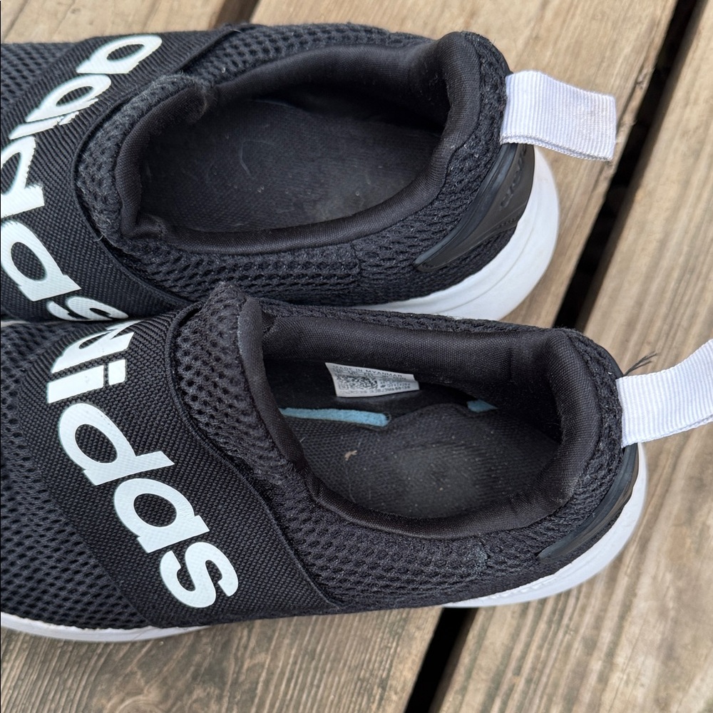 Adidas Kids Cloudfoam Adapt Slip on Black and White Mesh Sneakers Size 5 - Picture 6 of 7